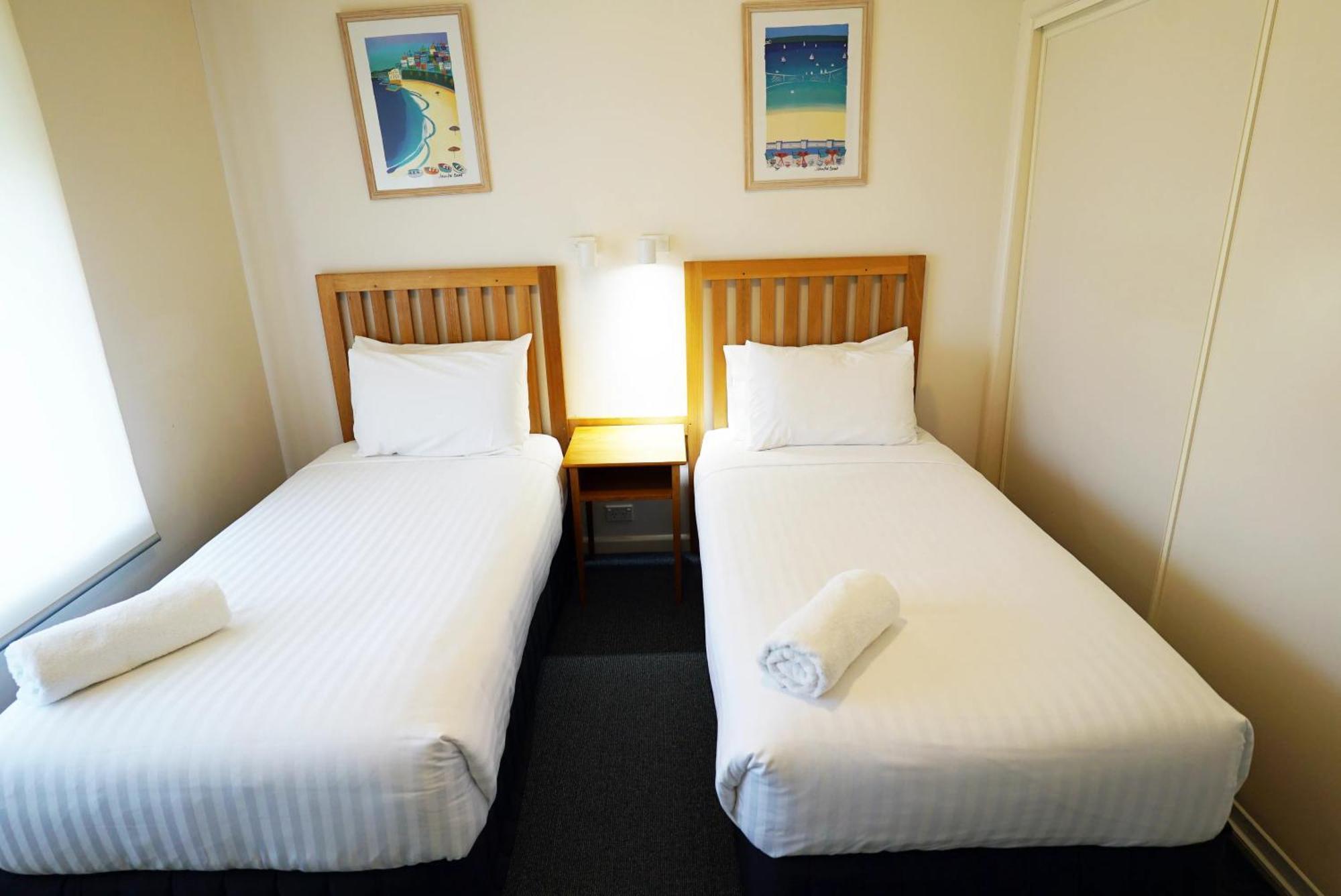 Captains Cove Resort - Waterfront Apartments باينسفيل المظهر الخارجي الصورة